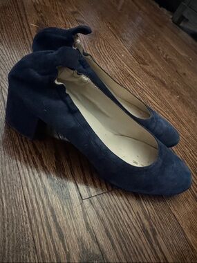 Everlane The Day Heel in Navy Suede Size 10